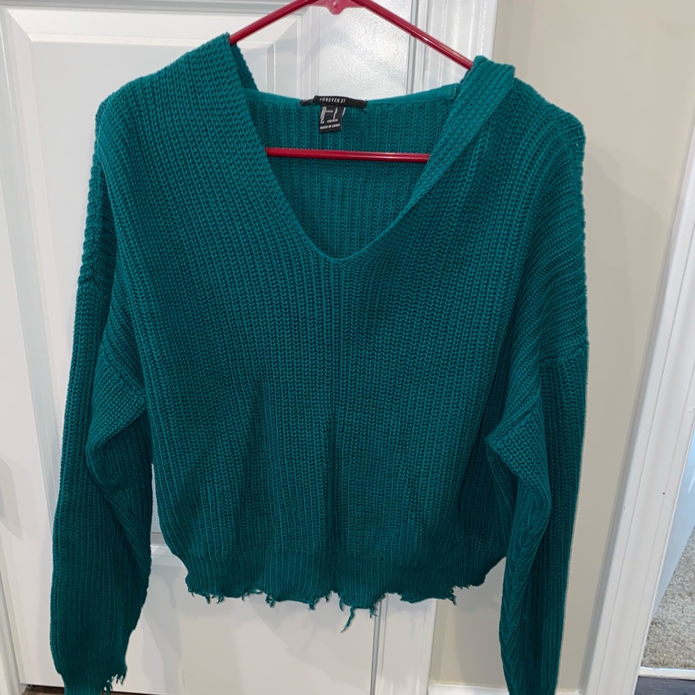 Hooded sweater